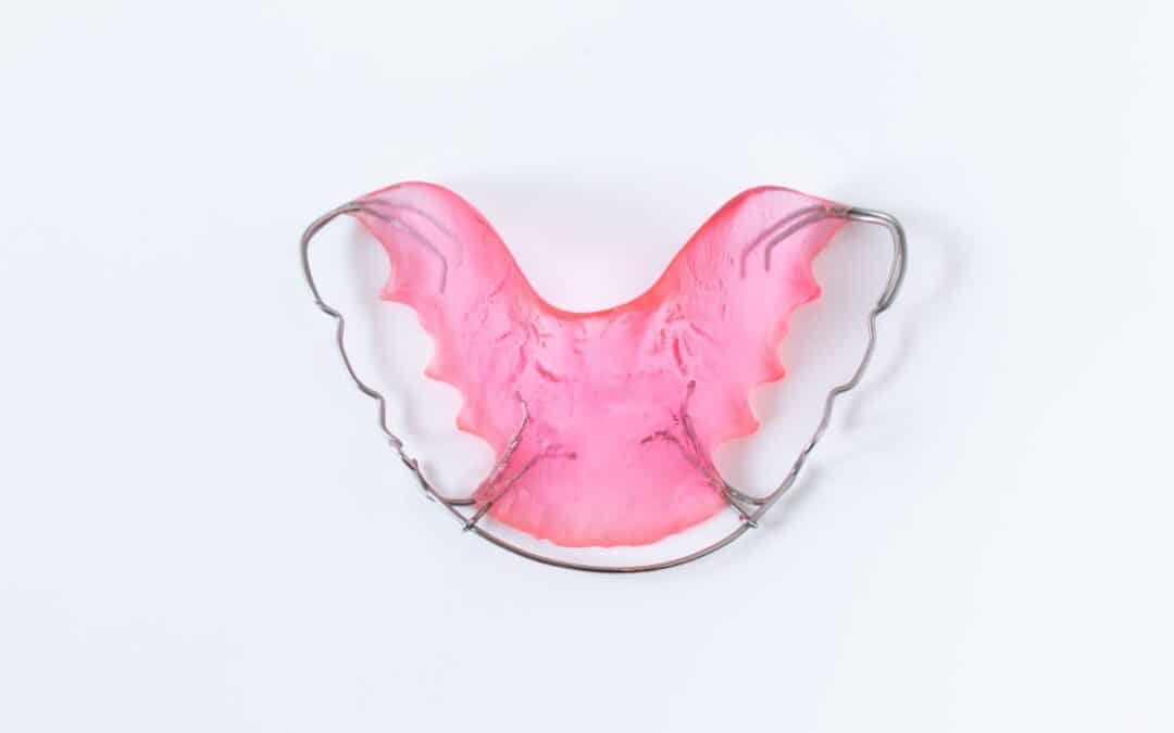 Retainer for demonstration