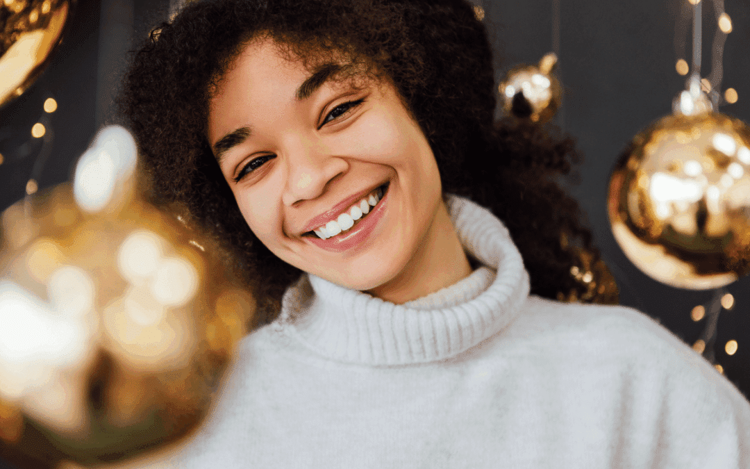 women smiling with clean white teeth